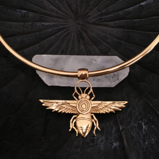 Choker Winged One